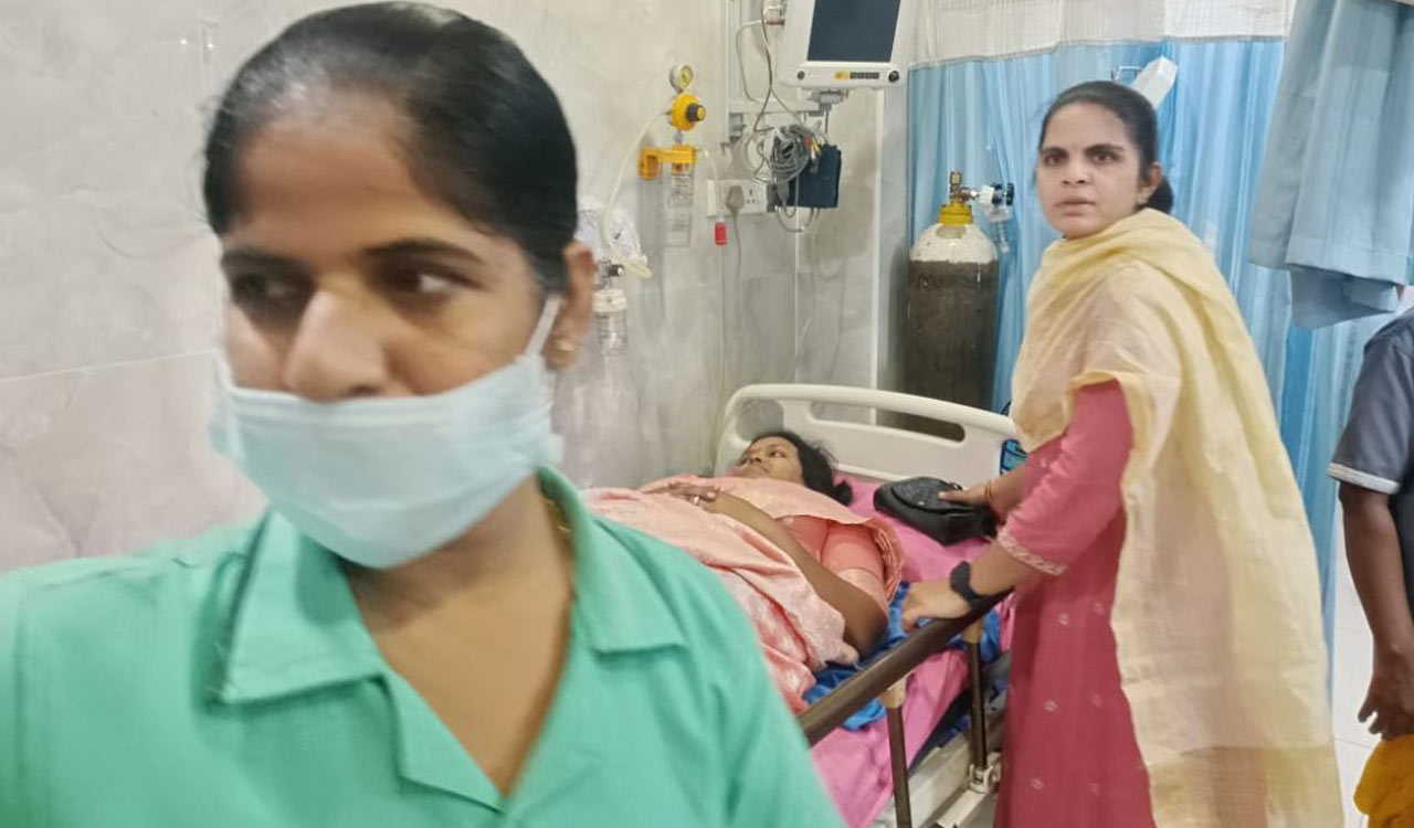 Seven teachers hurt as school lift crashes in Nizampet