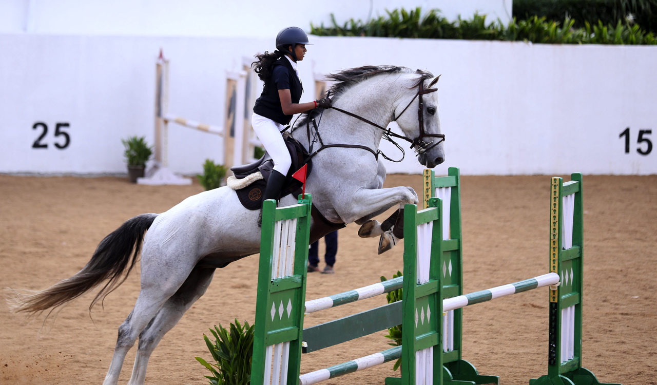 Riya Sarwana wins junior show jumping title at Hyderabad competition