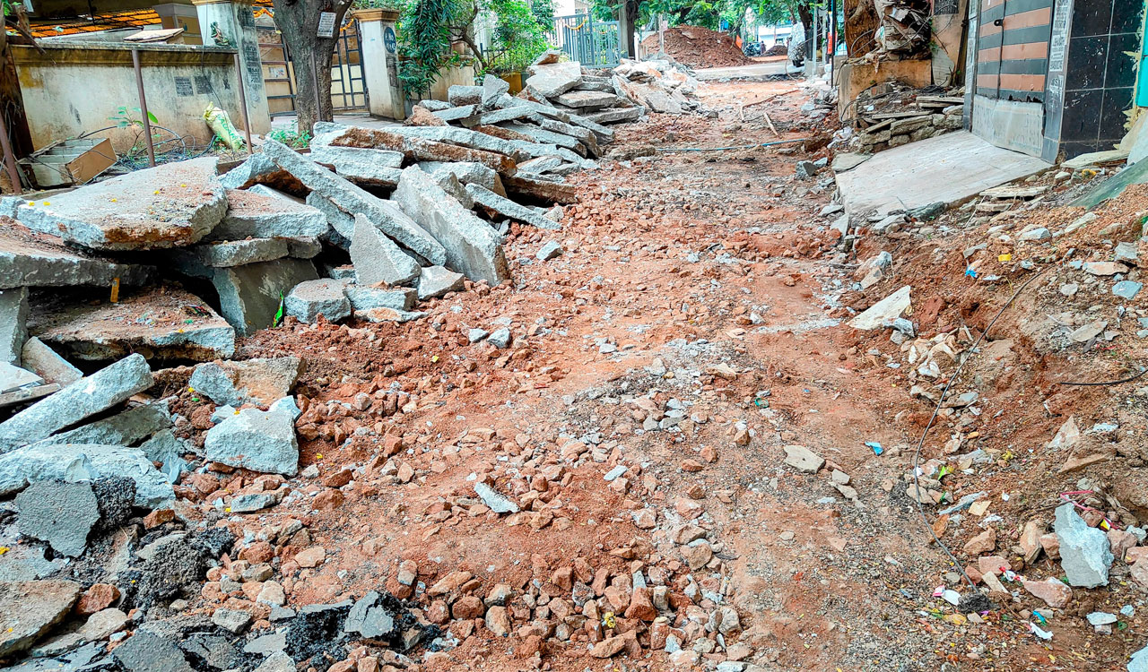 Jubilee Hills by-poll sop: GHMC wastes public money by digging good roads in Siddarth Nagar