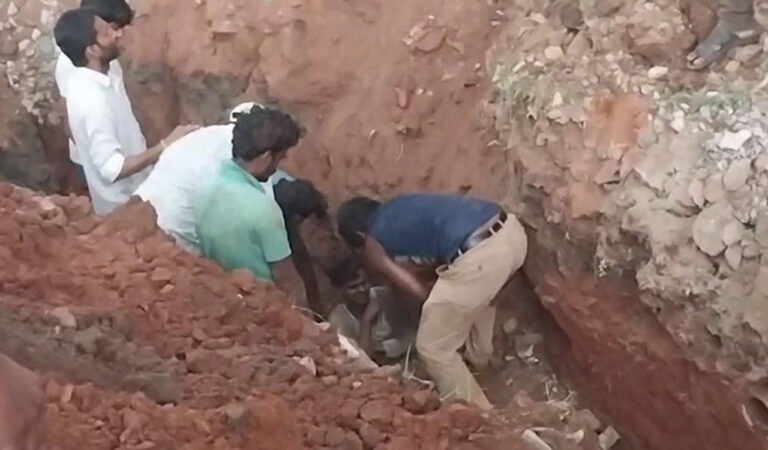 Bihari worker injured as trench collapse during Mission Bhagiratha works