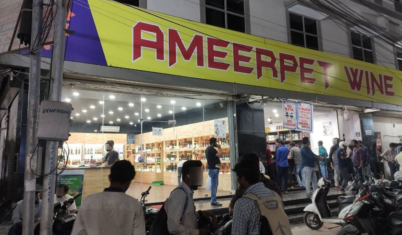Andhra woman files 150 liquor licence applications even as overall response dips in Telangana