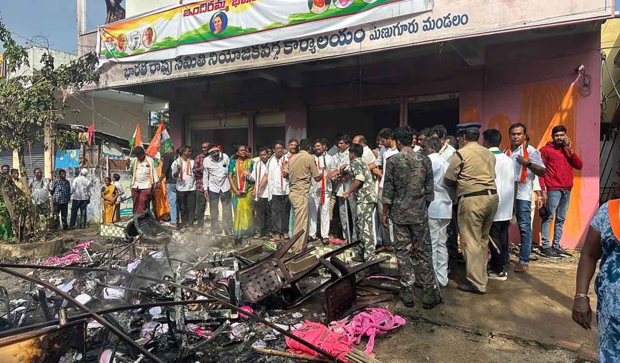 Congress workers attack BRS office in Manugur, set furniture on fire