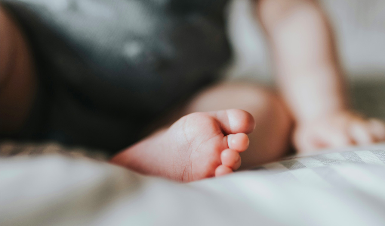 4-month-old baby dies in private hospital, family alleges negligence in Mancherial