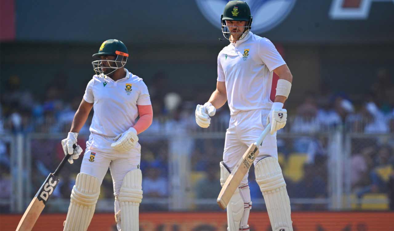 Bavuma and Stubbs steady South Africa at 156/2 against India on day one
