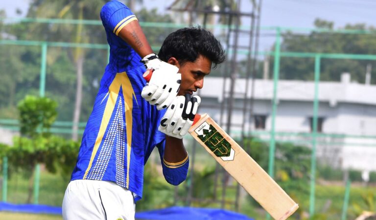Hyderabad fight back thanks to Chama Milind's unbeaten 94 against Himachal