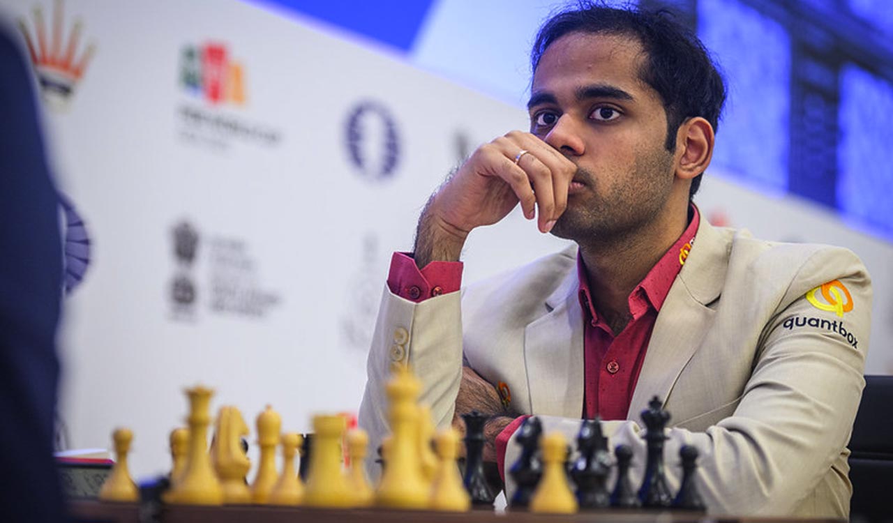 Arjun Erigasi and V Pranav win with black in FIDE World Cup Round 2