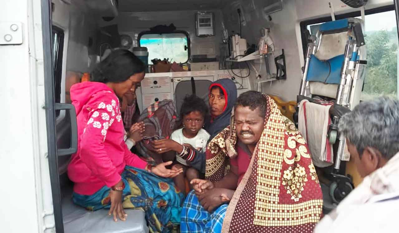 Watch: Six injured as LPG cylinder explodes in Siddipet