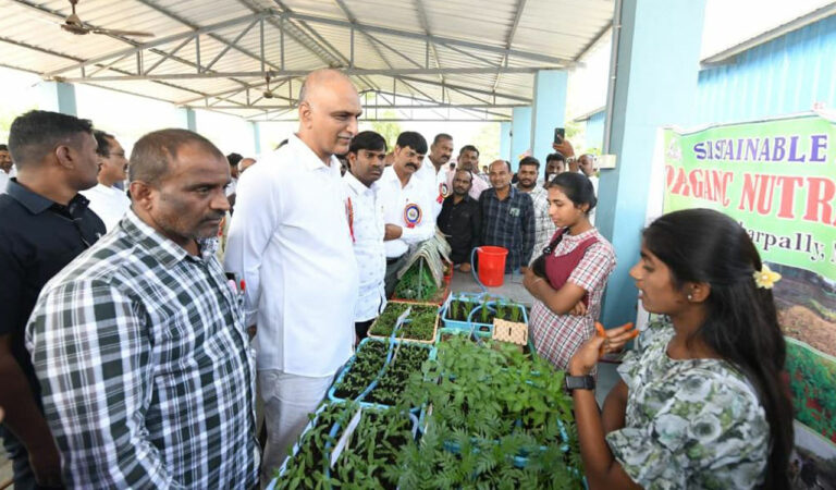 Former minister Harish Rao demands DEO recruitment, lauds Siddipet science fair