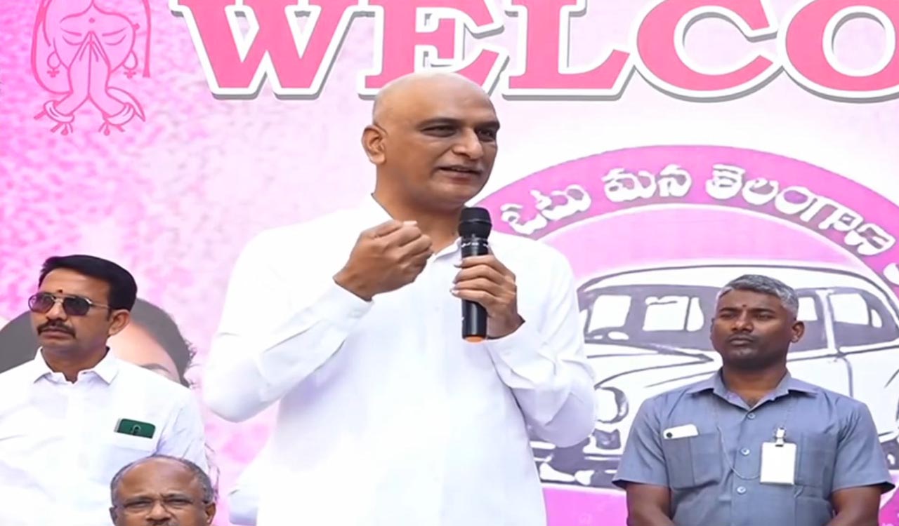 Harish Rao slams Revanth Reddy for using sarees, SHG loans to influence women ahead of polls