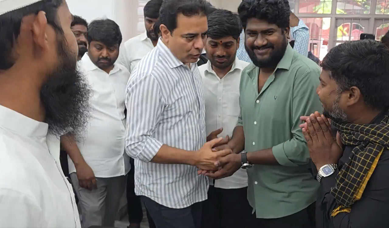 KTR calls for student protests under ‘Vidyarthi Ranabheri’ banner