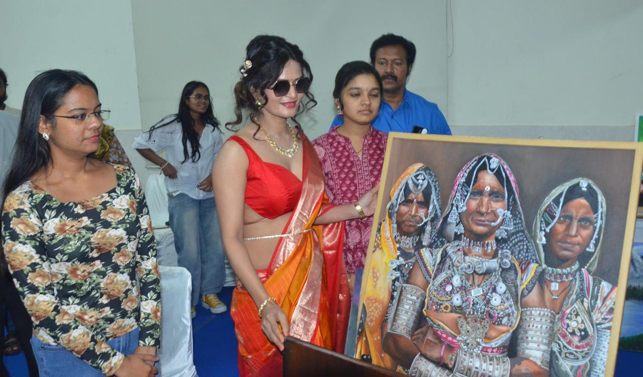 Three-day Kalaa Spandan Art Fair showcases 2,000 artworks at Kalinga Cultural Centre