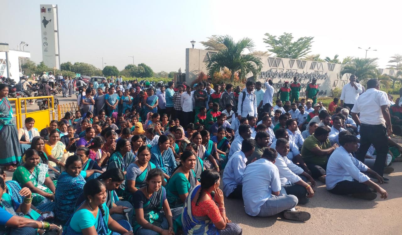 Outsourcing staff protest salary delay at IIT Hyderabad