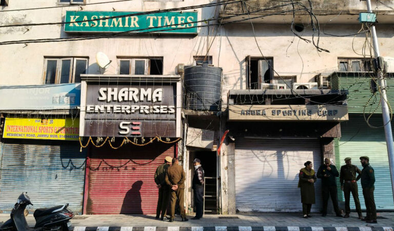J-K police raids Kashmir Times' office in Jammu; spark political outcry
