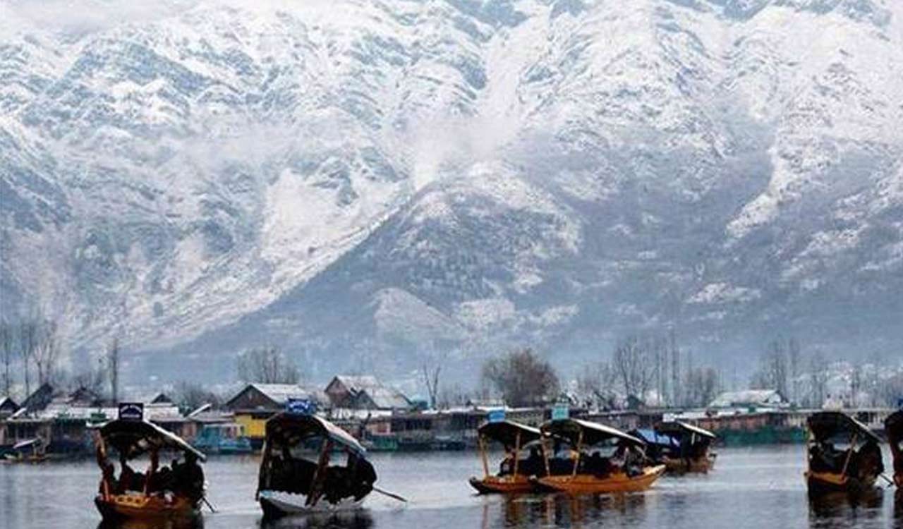 Srinagar shivers at season’s coldest night as temperature plunges to –3.9°C