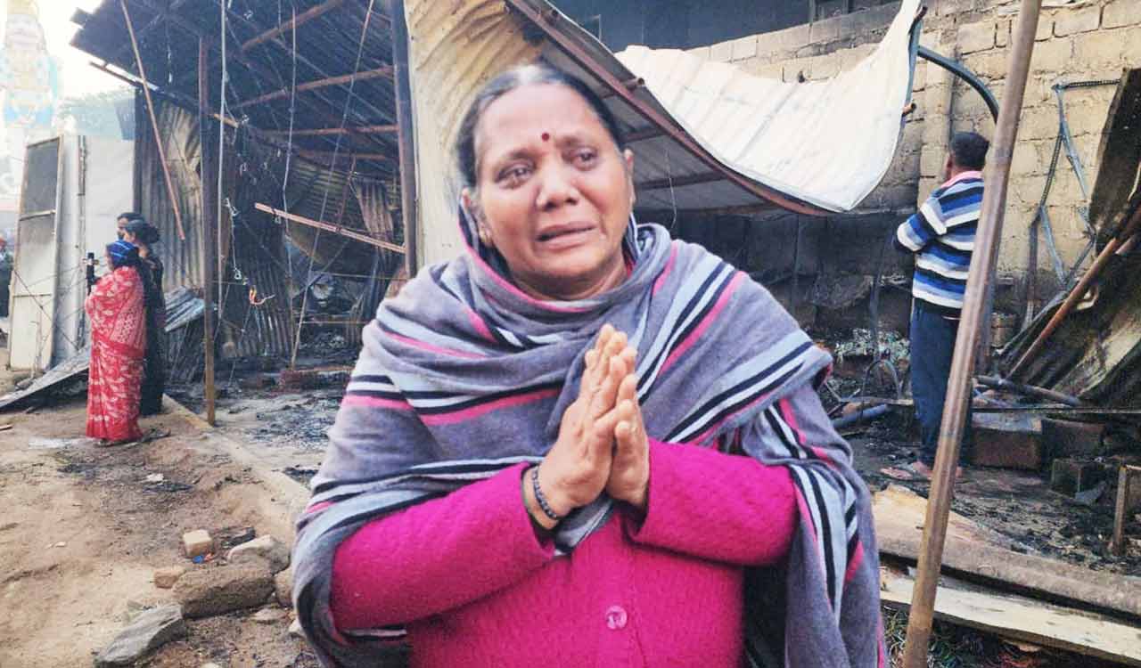 30 shops gutted in Kondagattu blaze; delay in fire tenders blamed