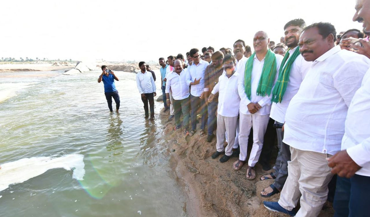 Demolition, destruction become routine in Congress regime: Harish Rao