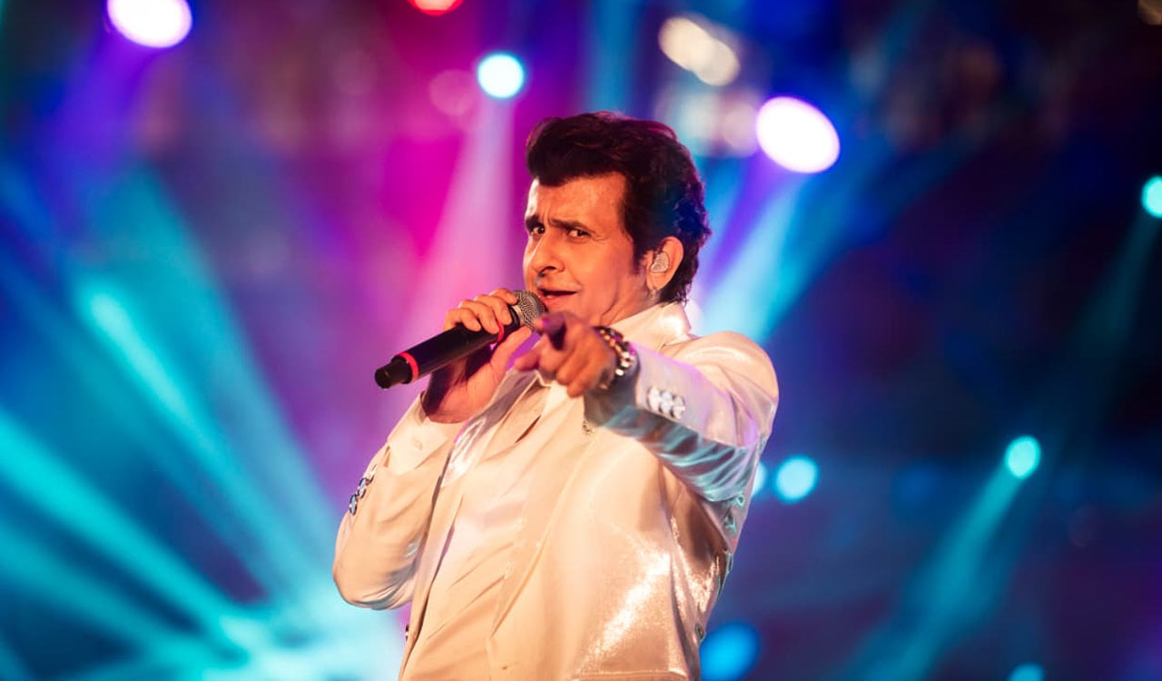 Hyderabad listens with its heart, says Sonu Nigam;  sings 30 songs without a break