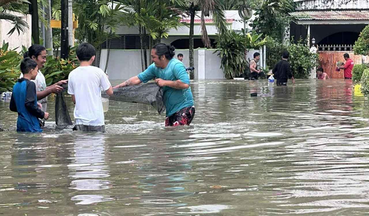 Philippines declares state of emergency after Typhoon Kalmaegi leaves 241 dead or missing