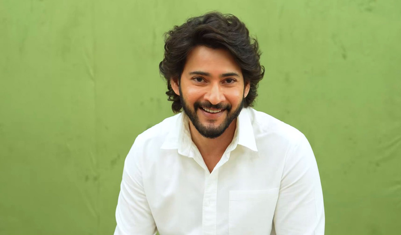 Rajamouli praises Mahesh Babu’s work ethic at Varanasi title launch