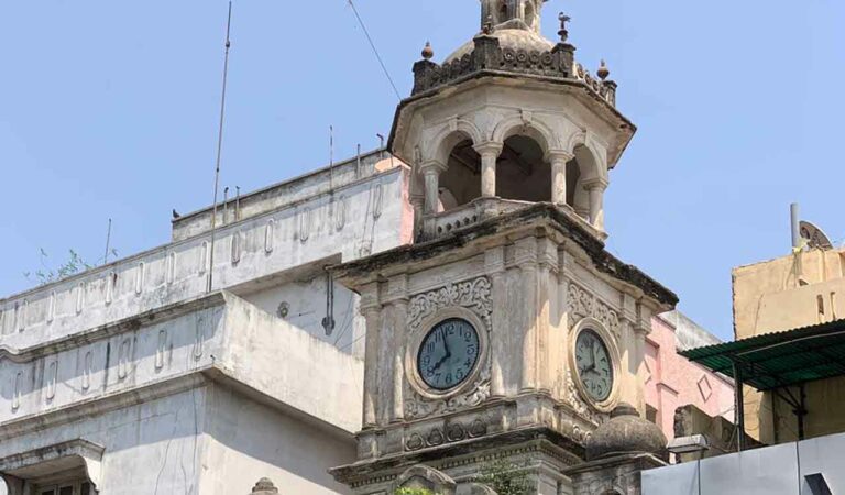 Hyderabad: Shalibanda blast freezes century-old Clock Tower at 10:25 PM