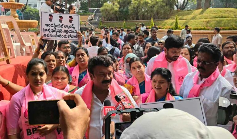 BRS protests Industrial Transformation Policy ahead of GHMC general body meeting