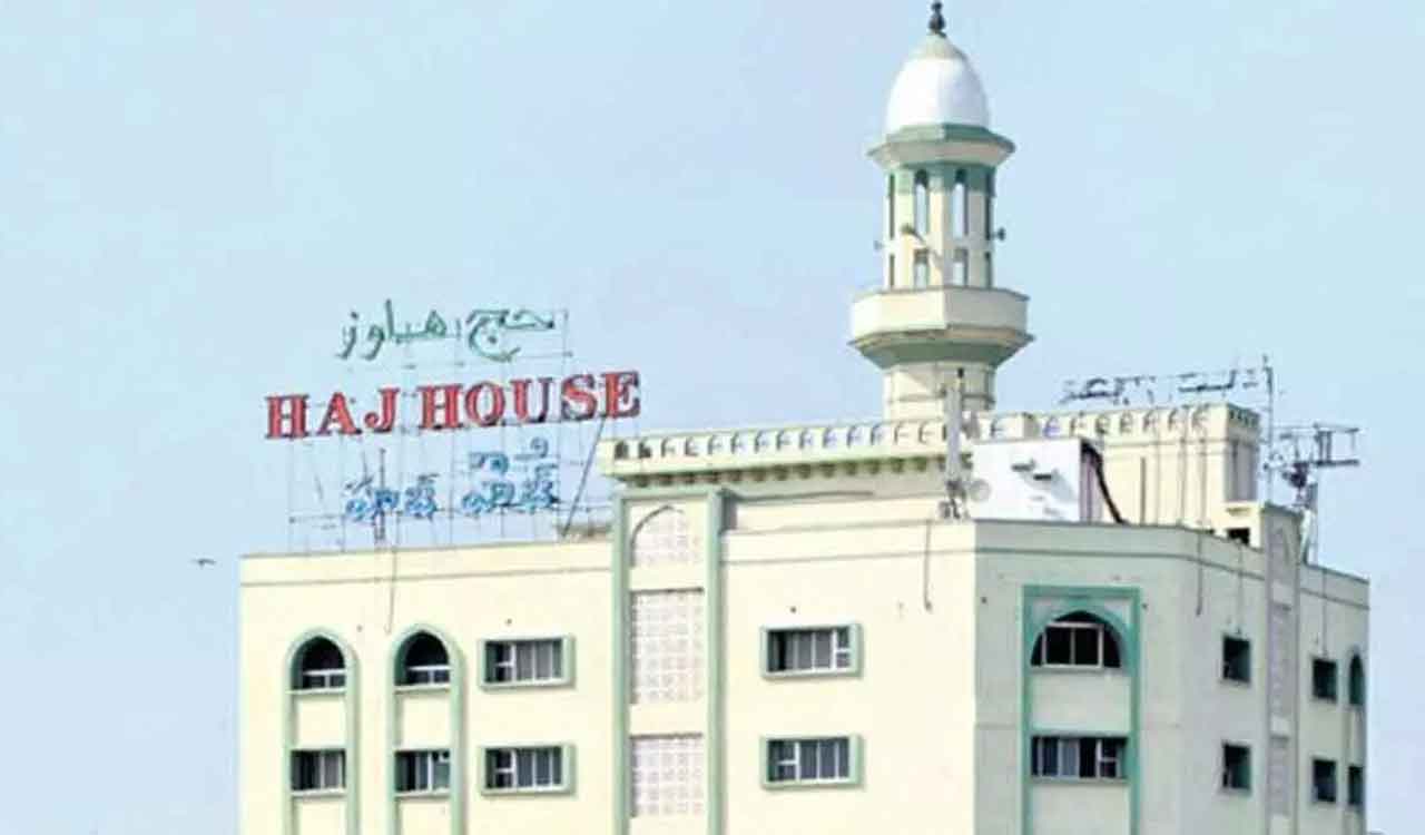 Tension at Telangana Hajj Committee office after officials allegedly misbehave with victims’ families relatives