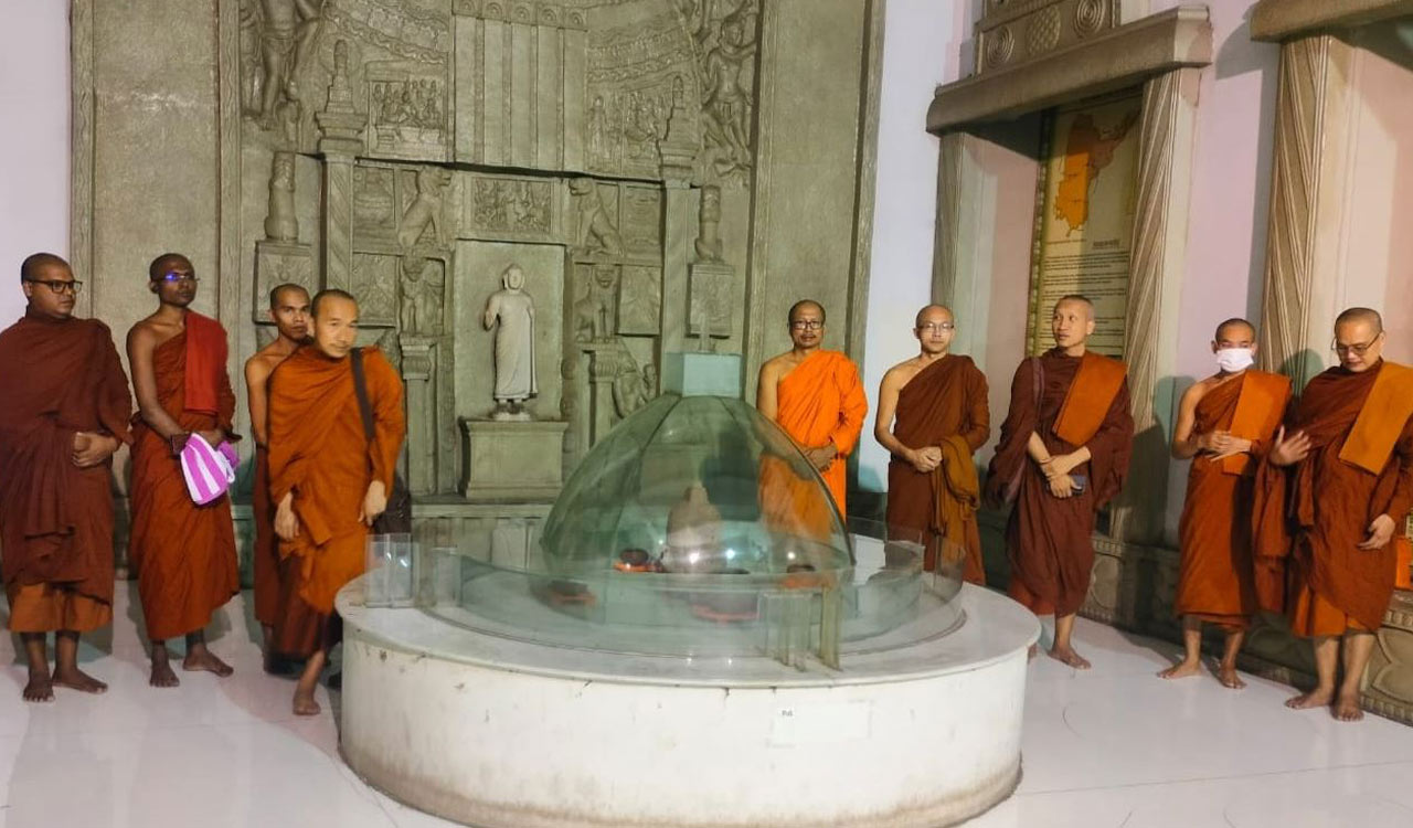 Thai monks visit Buddhist heritage sites in Telangana