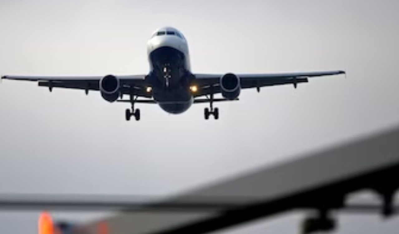 At least 3 dead, 11 injured in UPS plane crash in Kentucky; toll likely to rise: Governor