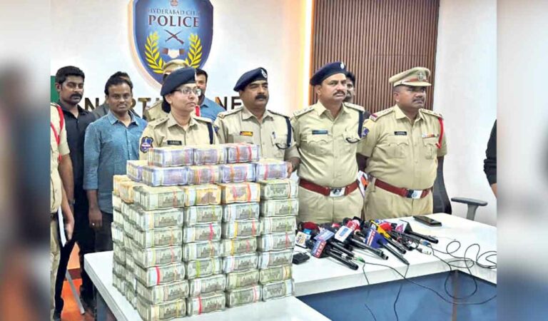 Hyderabad: Bowenpally police seize Rs 4 crore hawala cash near Shamirpet