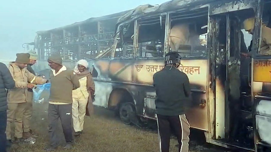 Four killed as dense fog triggers 10-vehicle pile-up on Delhi-Agra Expressway