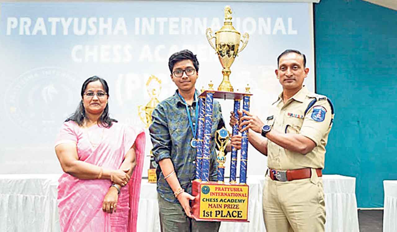 Sports briefs: Pranav wins prize money chess tournament