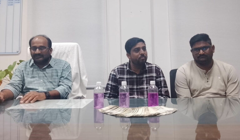 Hanamkonda additional Collector, two clerks in ACB net