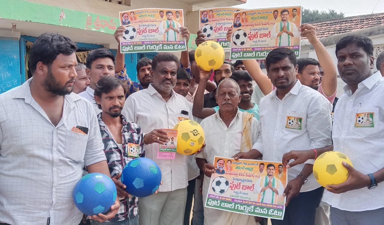 Election symbols spark brisk business in Sangareddy during gram panchayat polls