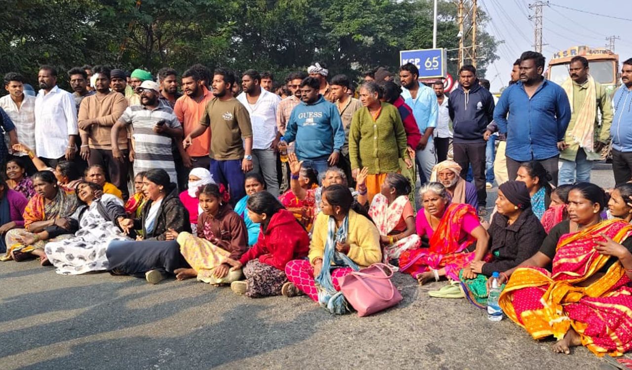 Man murdered in Bhadrachalam; Victim’s family stages protest demanding severe punishment to accused