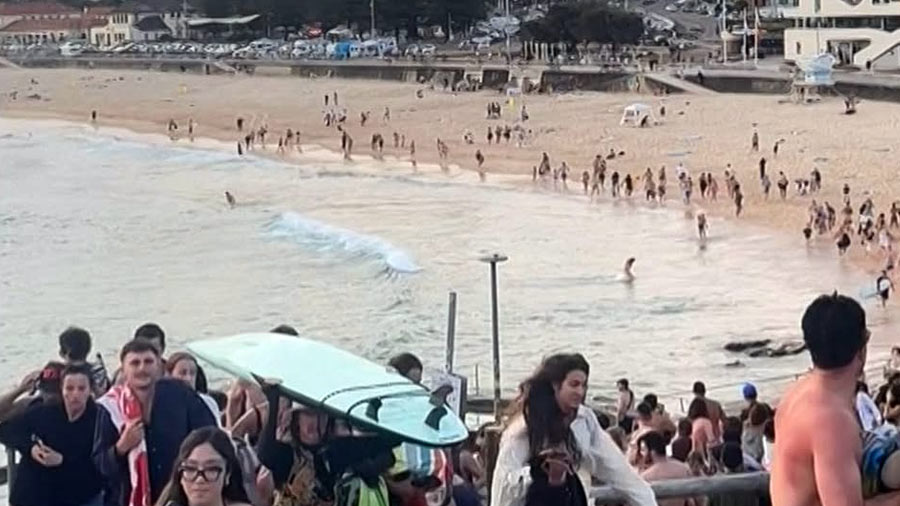 Bondi Beach mass shooting inspired by Islamic State, say Australian police