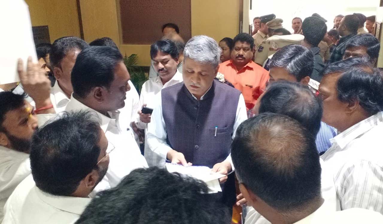 Secunderabad Cantonment Board elections, civil area merger discussed with Defence Secretary