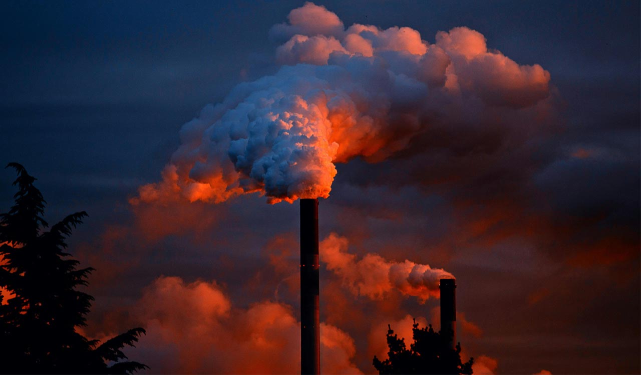 Data wars: Should you trust PCB or private apps for AQI levels?