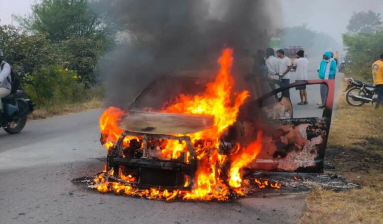 Hyderabad: Fire engulfs car, four passengers jump out in nick of time