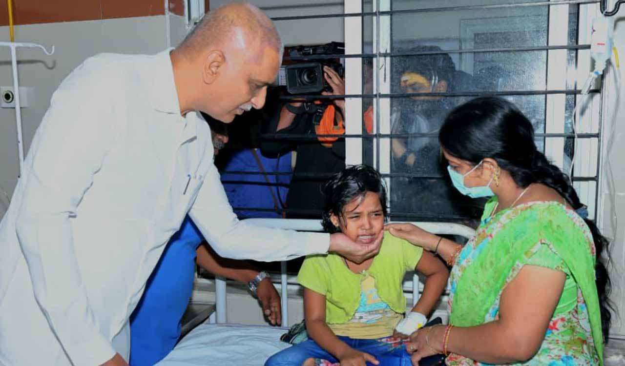 Food poisoning cases show ‘Vision 2047 has become Poison 2047’: Harish Rao