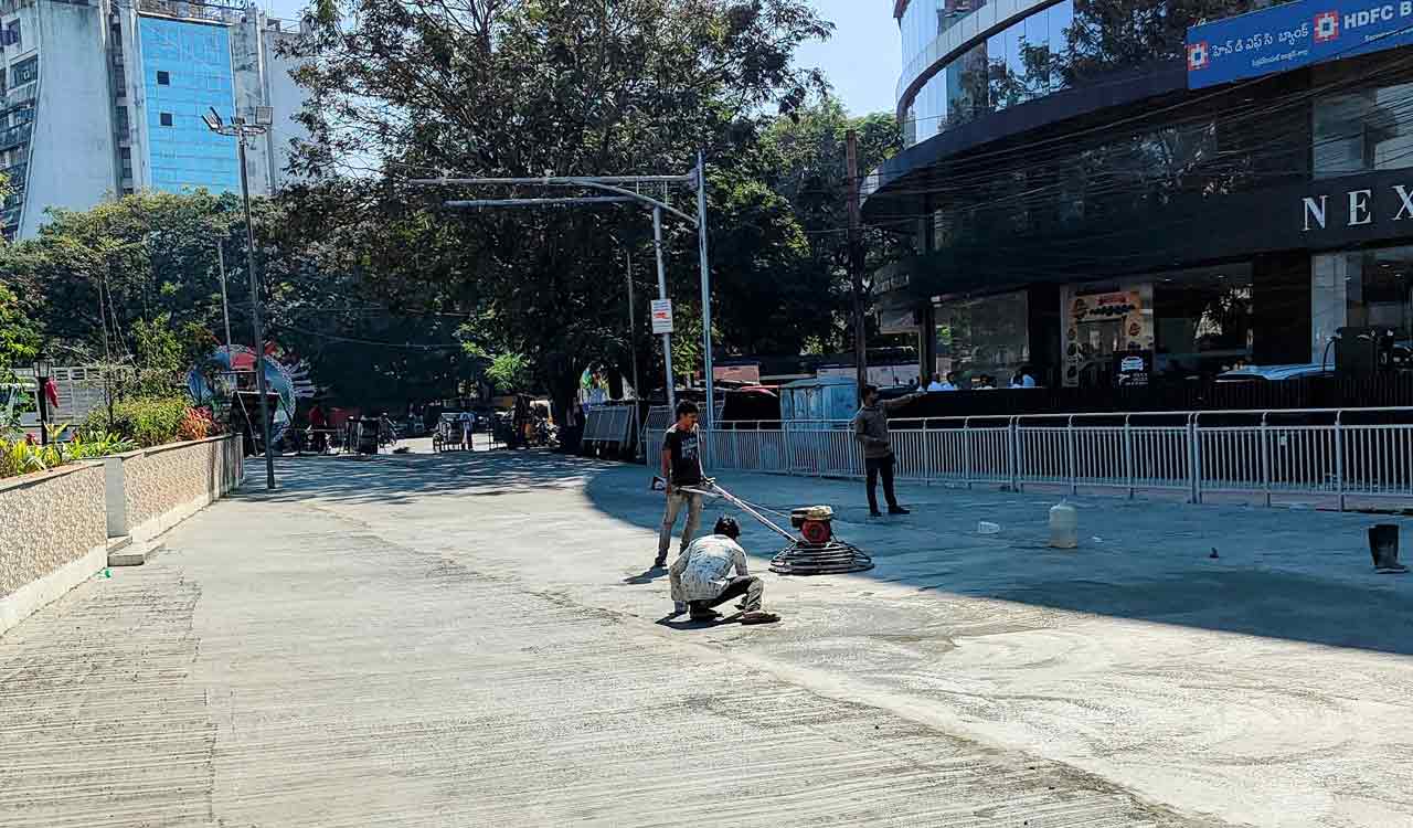 GHMC completes free left works near BRK Bhavan Tri Island to ease traffic congestion