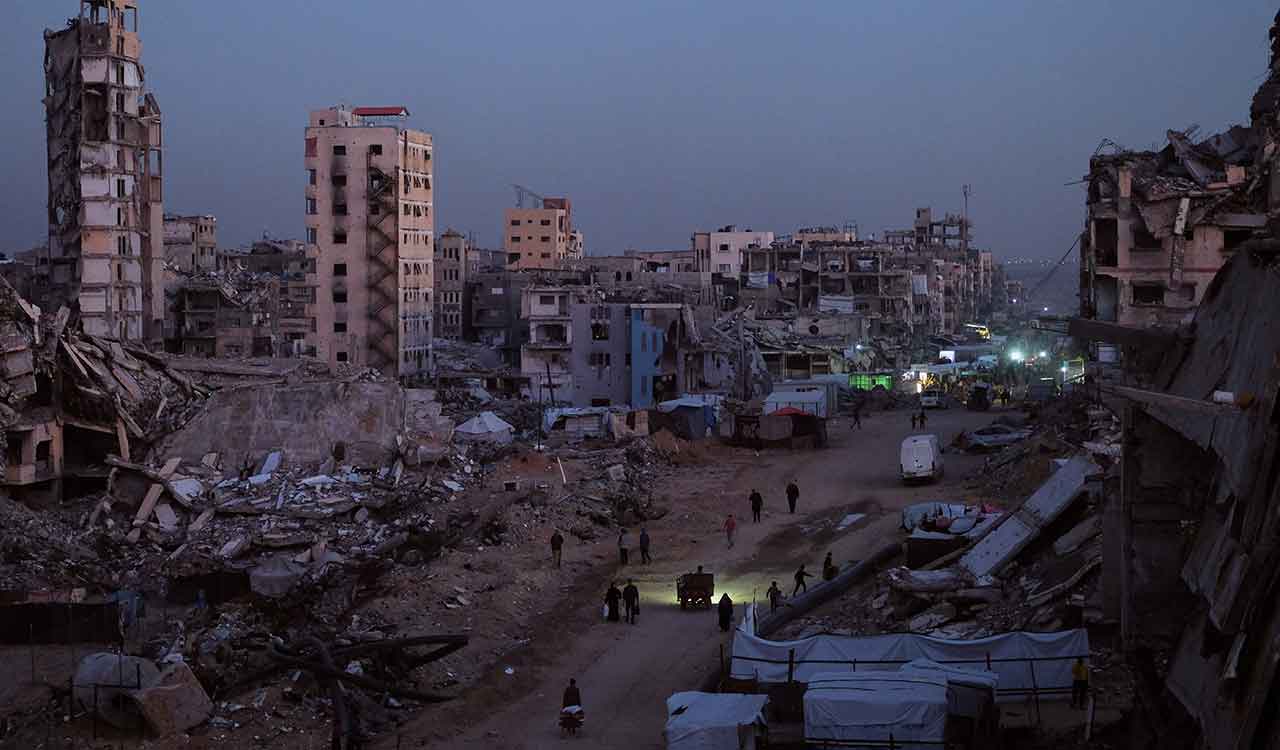 Trump’s ceasefire plan for Israel-Hamas war faces pitfalls as it moves into a new phase