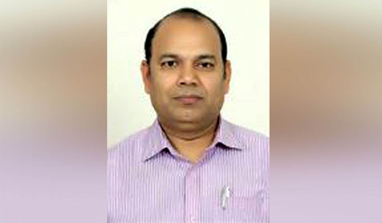 Hyderabad: IICT scientist Dr Surya Prakash Singh receives MRSI Medal for 2025