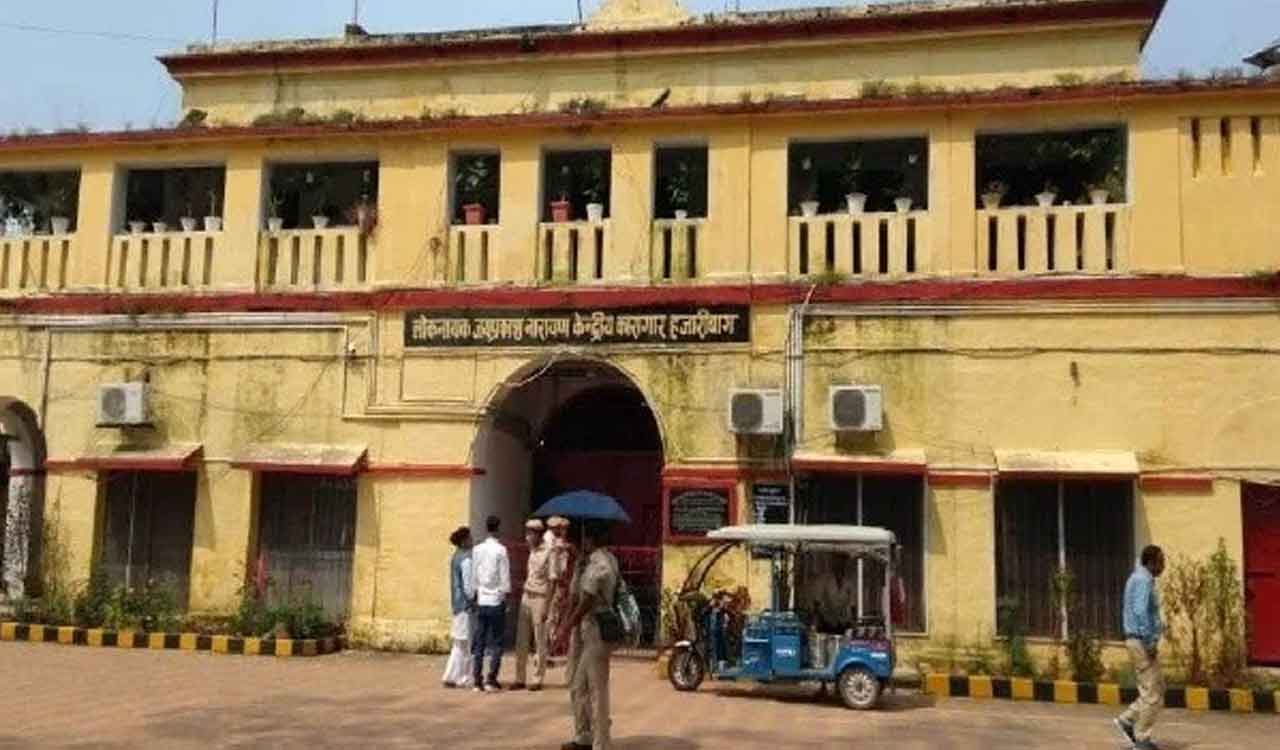 Three convicted prisoners escape from Jharkhand jail, breach five-layer security