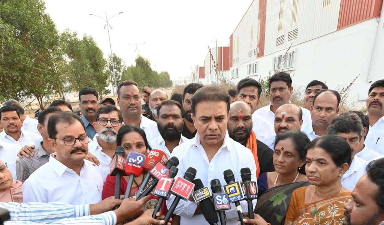 KTR’s ultimatum to Congress govt: Implement ‘Worker to Owner’ scheme before Sankranti or face protest