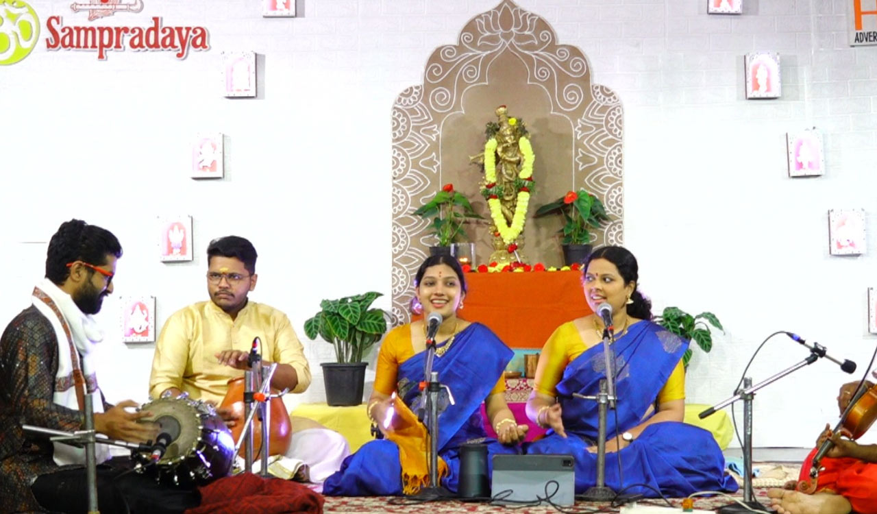 Lathangi sisters mesmerise audience at Sampradaya Sankeerthotsav in Malkajigiri