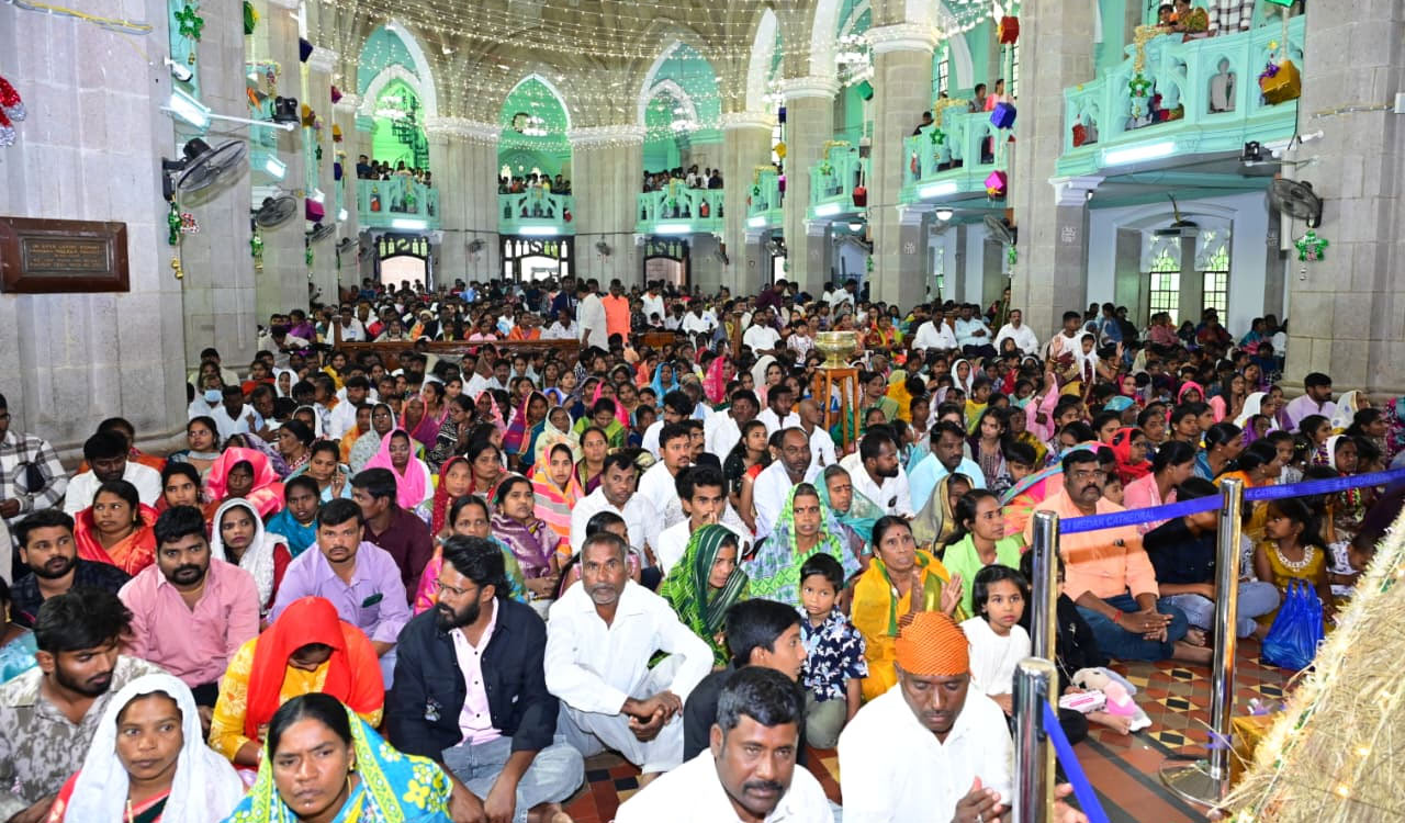 Christmas celebrated with grandeur at Medak Cathedral