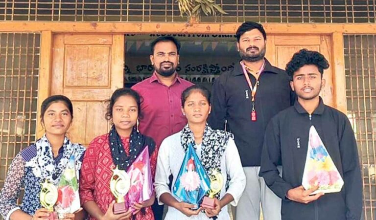 Telangana: Four students from TMS selected for State-level basketball competition