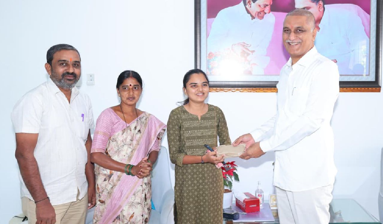 Harish Rao mortgages his Siddipet home to help PG medical student secure education loan