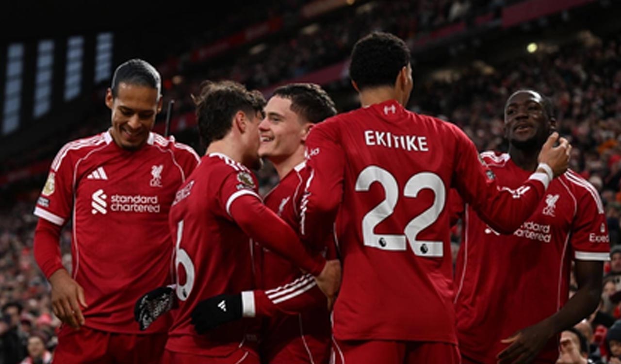 Liverpool beat Wolves 2‑1, Brentford and Fulham win, Burnley hold Everton