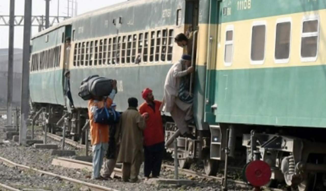 Railway track damaged after bomb explodes in Pakistan’s Balochistan